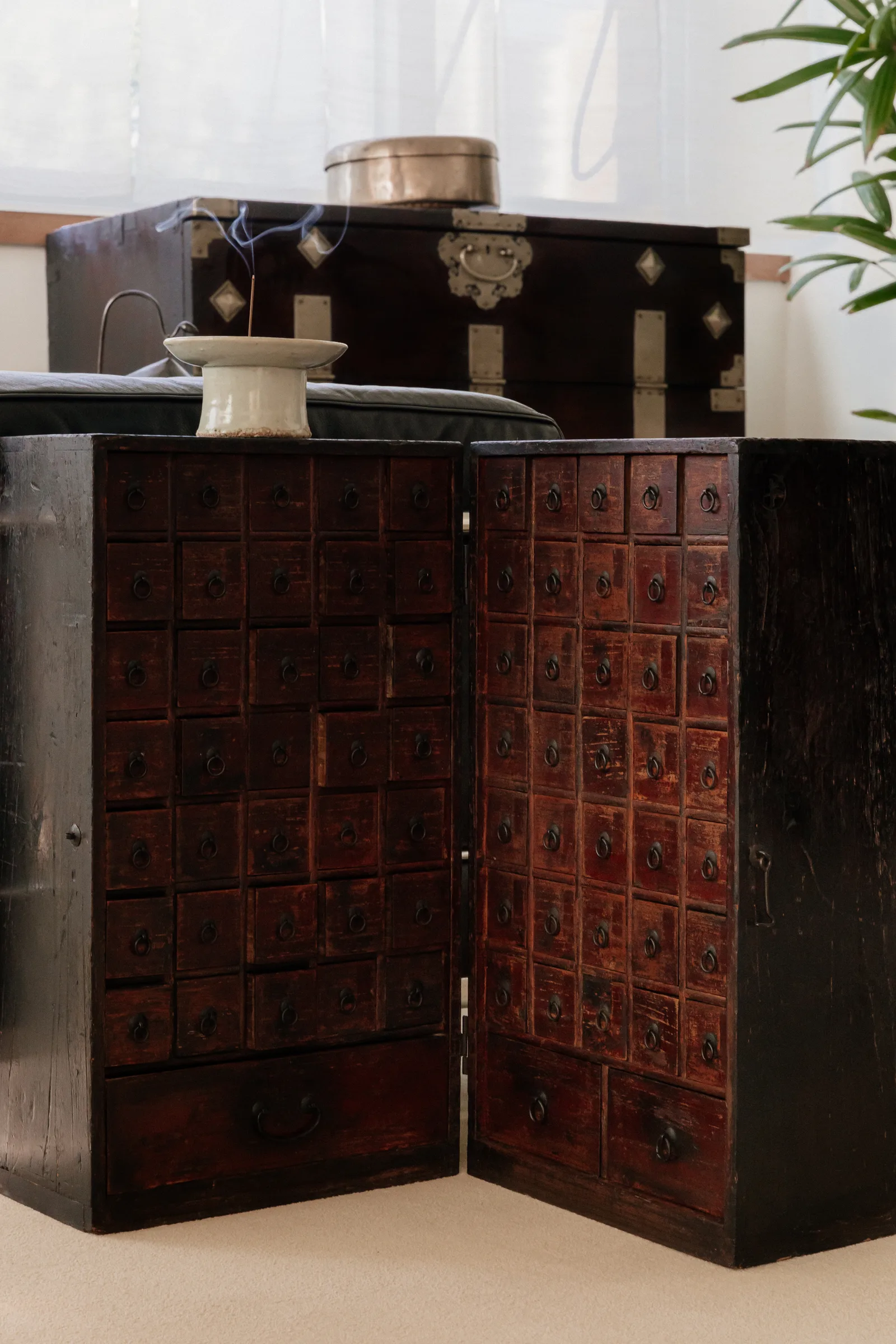 Joseon medicine chest with many drawers used as living-room storage