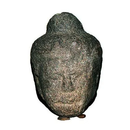 석조여래불두 — 영남대학교박물관 · 소장 3386