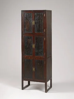 삼층책장 — 국립중앙박물관 · 건희 4693