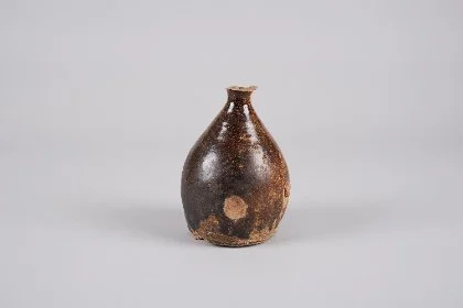 흑유병 — 창녕박물관 · 창박위임 1508