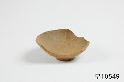 분청사기 완 — 국립부여박물관 · 부여 10549