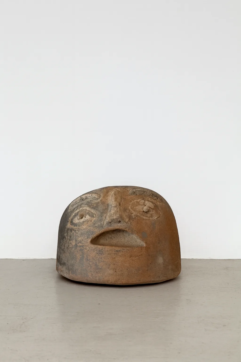 The agungi bulmagi from the other side — the open-mouthed face